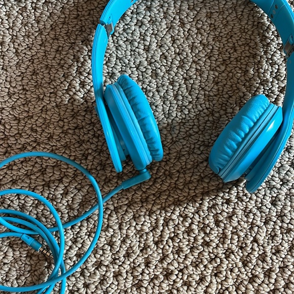 Beats by Dre wired, with case and adapter - Picture 5 of 10